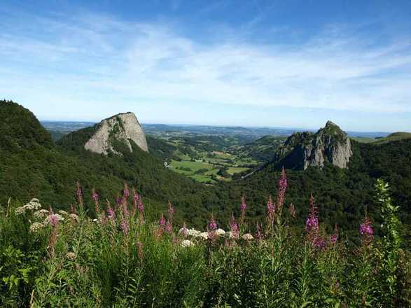 Roche tullière et sanadoire en Auvergne