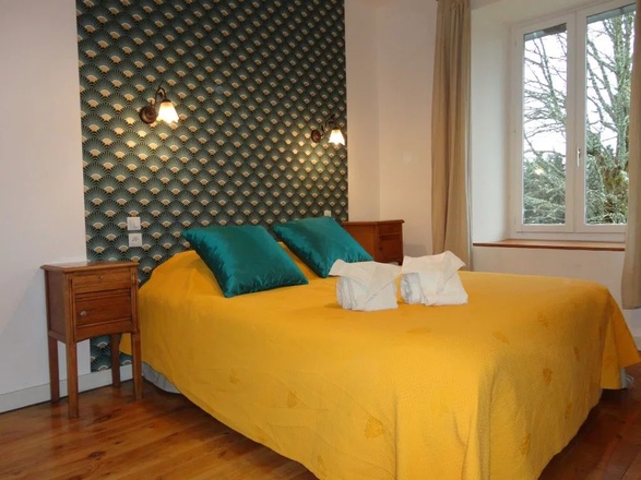 Chambre du gîte Consciente et reconnexion avec les arbres