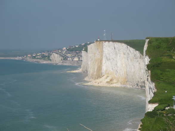 Nordic walking holiday along the chalk cliff with Aluna trips