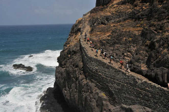 Hiking in Cabo Verde with Aluna voyages