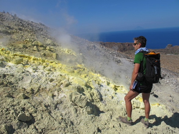 Hiking in the Aeolian Islands with Aluna Voyages