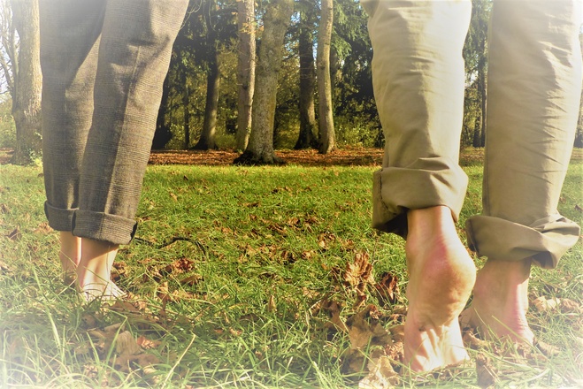 marche nu pied et marche  consciente en Auvergne