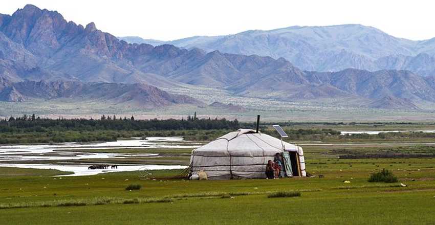 discovering Mongolia with Aluna Voyages
