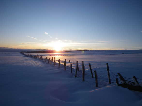 Couché de soleil sous la neige en Auvergne