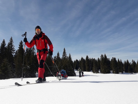 ski pulka dans le Jura avec Aluna Voyages