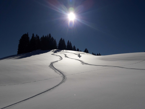 Trace de  Ski dans Jura