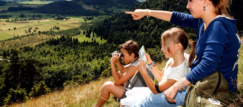 Auvergne randonnée en famille avec Aluna Voyages