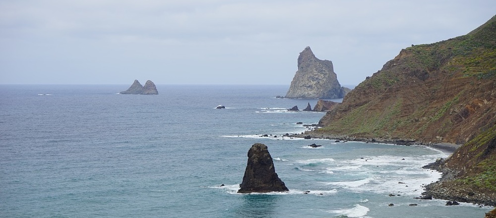 hike in Canaries islands with Aluna Voyages