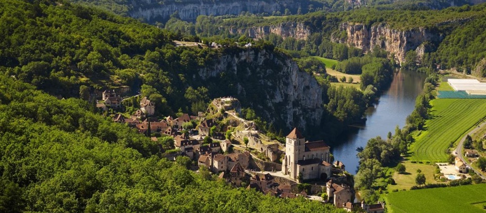 Village et vallée du Lot St Cirq Lapopie