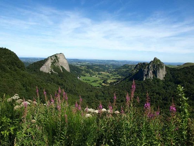 Randonnée guidée entre lacs et volcans d'Auvergne